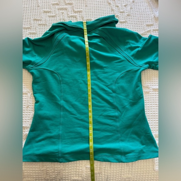 Ryka sweatshirt.  Amazing condition worn only a few times.  Smoke free home. - Picture 5 of 7